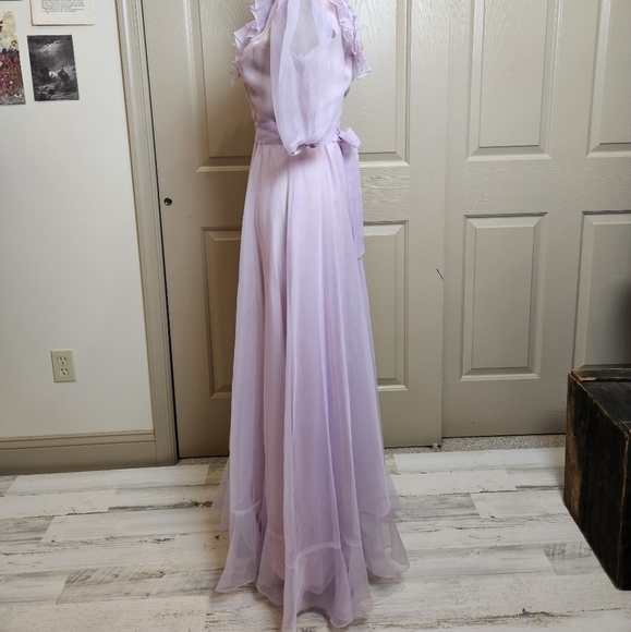 Vintage lavender gown - Picture 2 of 6